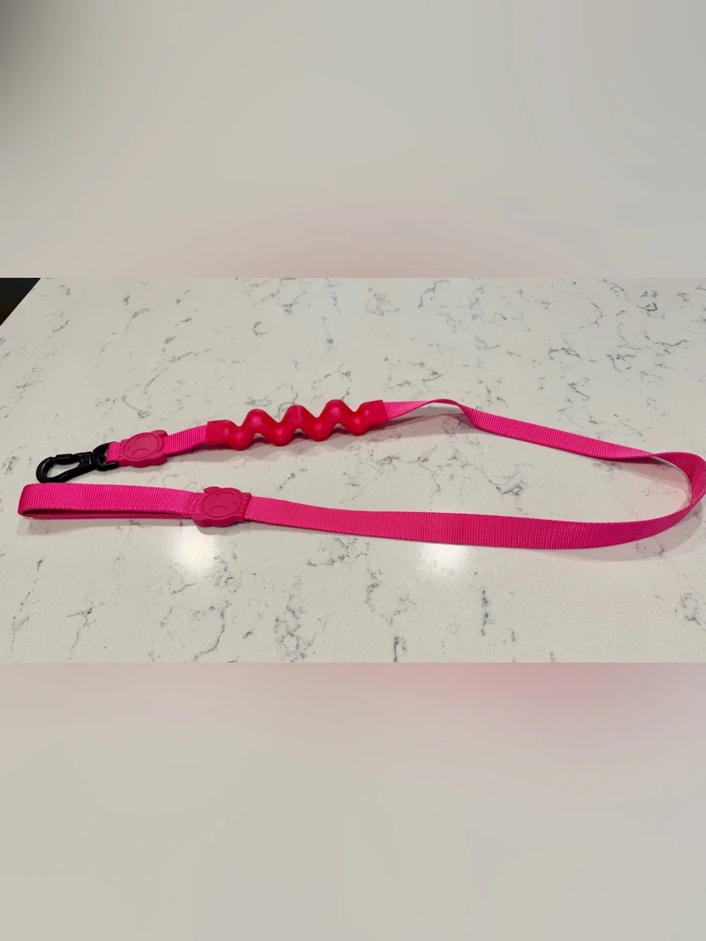 Zeedog Ruff Leash 2.0 - Hot pink. NWOT - large dog leash